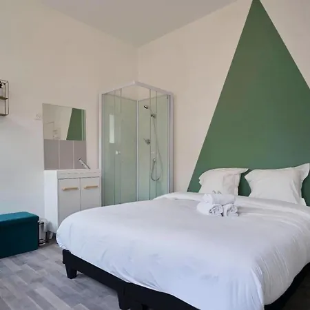 Holiday home Maison 4 Et Jacuzzi Pour 8 Personnes
