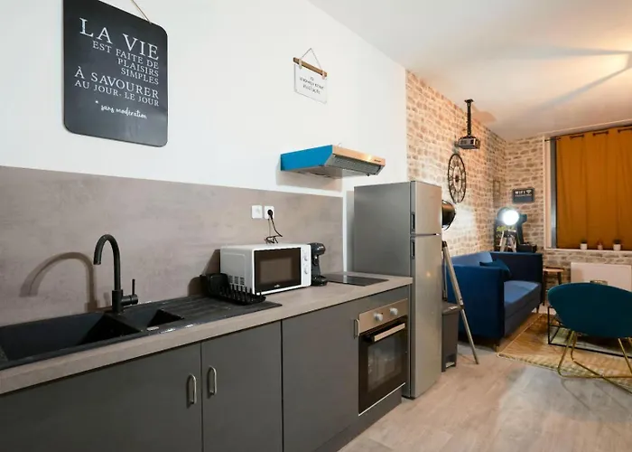 Maison 4 Et Jacuzzi Pour 8 Personnes Σπίτι διακοπών *