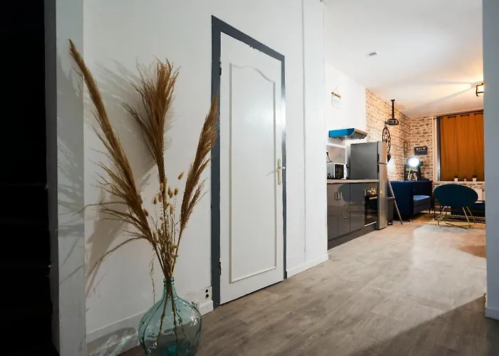 Σπίτι διακοπών Maison 4 Et Jacuzzi Pour 8 Personnes Ρουμπαί