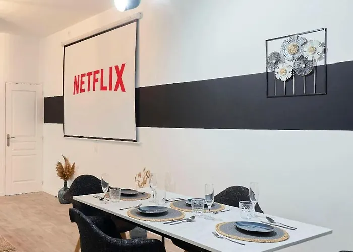 Maison 4 Et Jacuzzi Pour 8 Personnes Ρουμπαί